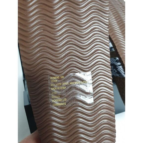 Women's Slip On Strappy Sandals 10 Buckle Strap Toe Loop Snake Print Sz 10 NWOT - Picture 9 of 9